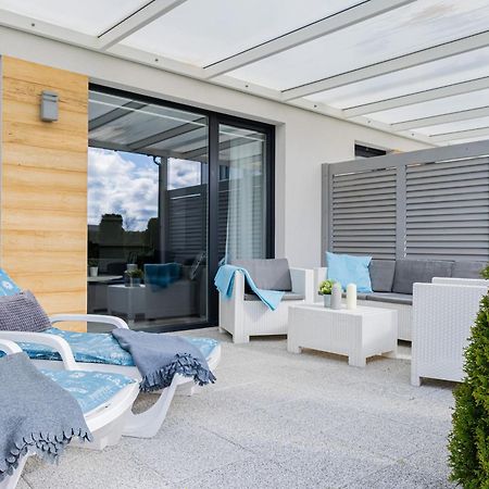 Barka - Apartamenty Premium Oraz Pokoje Blisko Plazy Karwia Exteriör bild
