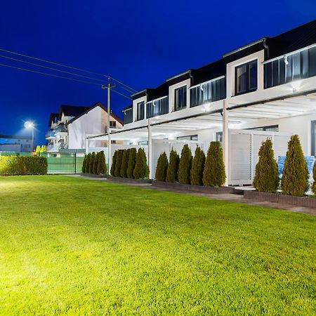 Barka - Apartamenty Premium Oraz Pokoje Blisko Plazy Karwia Exteriör bild