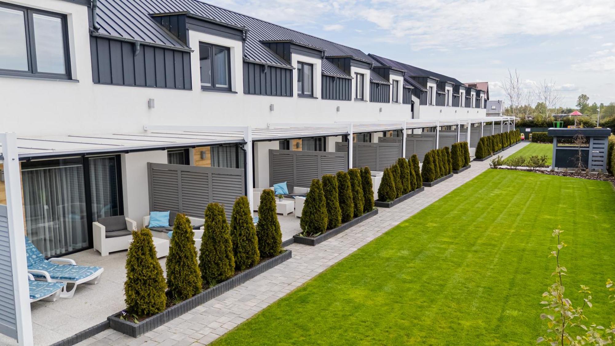 Barka - Apartamenty Premium Oraz Pokoje Blisko Plazy Karwia Exteriör bild