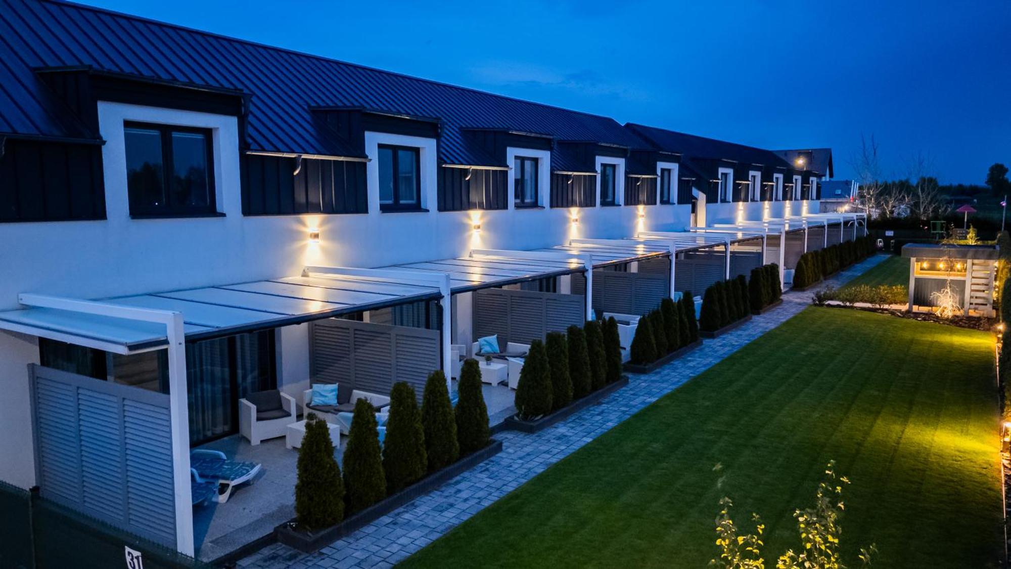 Barka - Apartamenty Premium Oraz Pokoje Blisko Plazy Karwia Exteriör bild